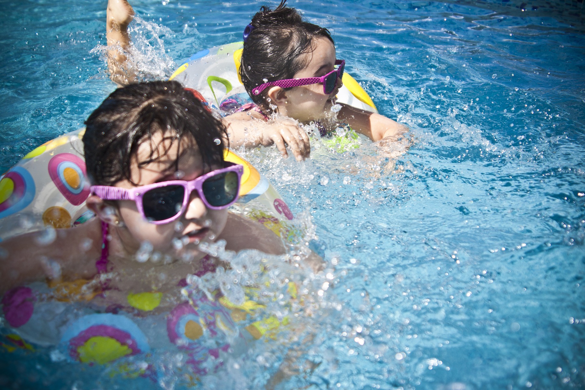 kids swimming image